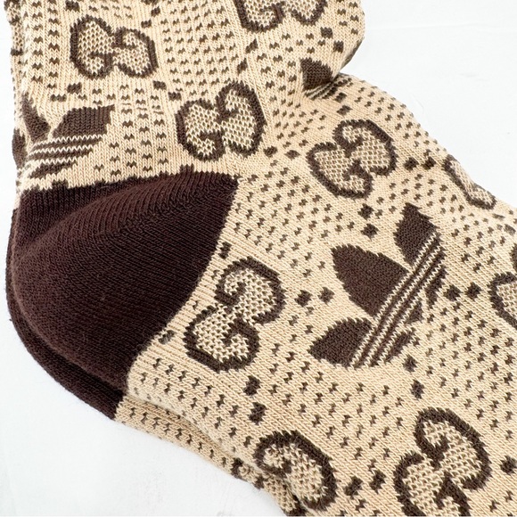 Gucci X Adidas GG Monogram Trefoil Socks 🔥🔥👀👀👀 - Picture 4 of 10